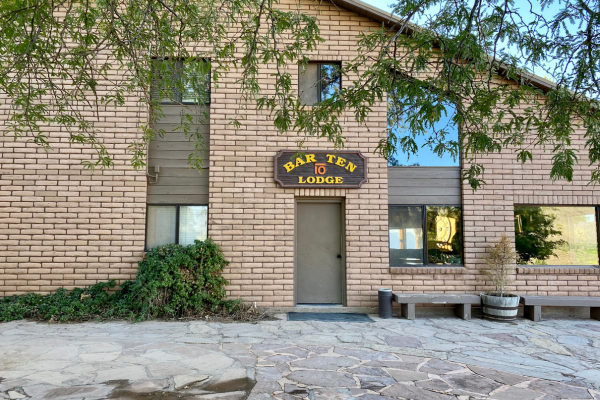 Bar 10 Lodge Utah